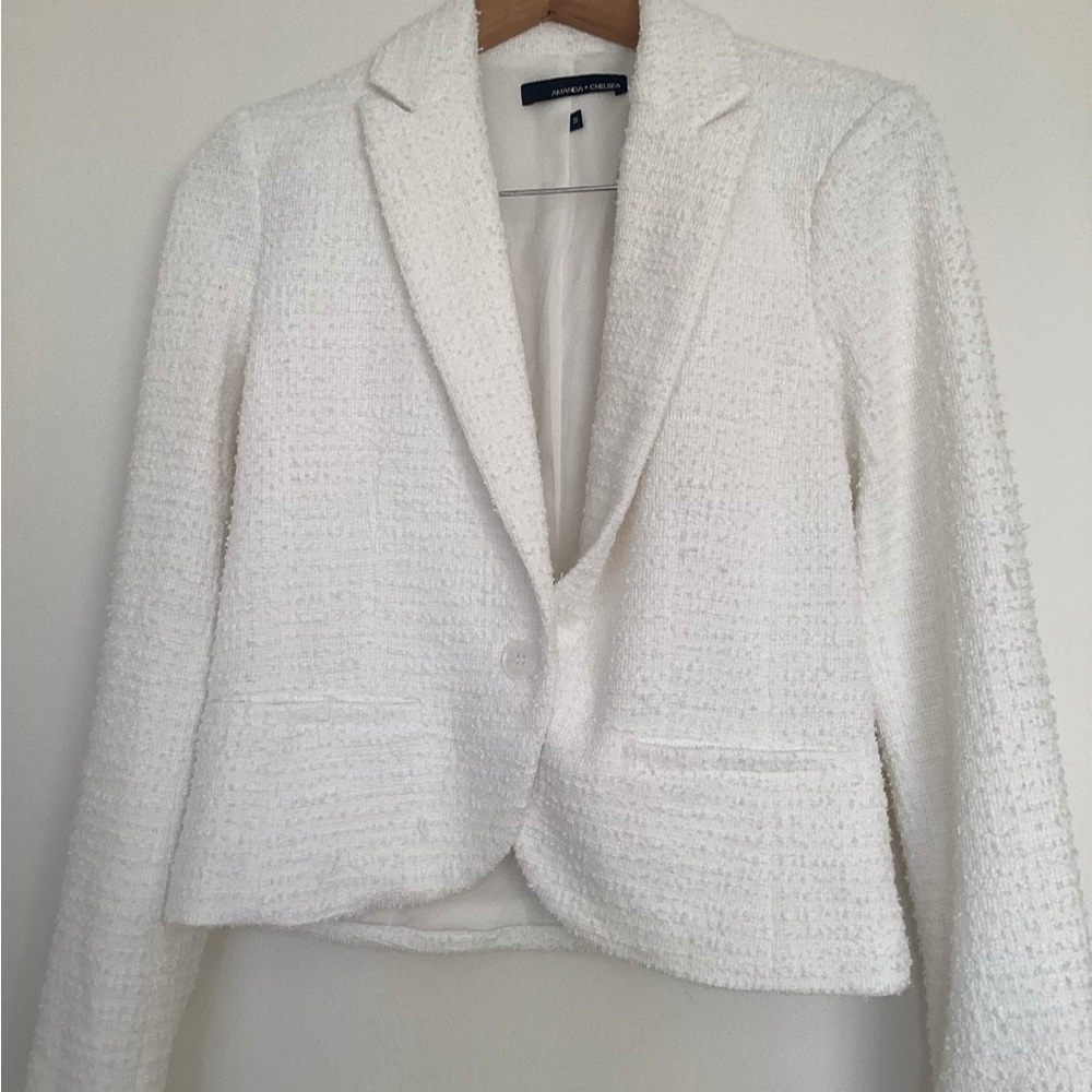 Amanda & Chelsea Textured White Blazer
